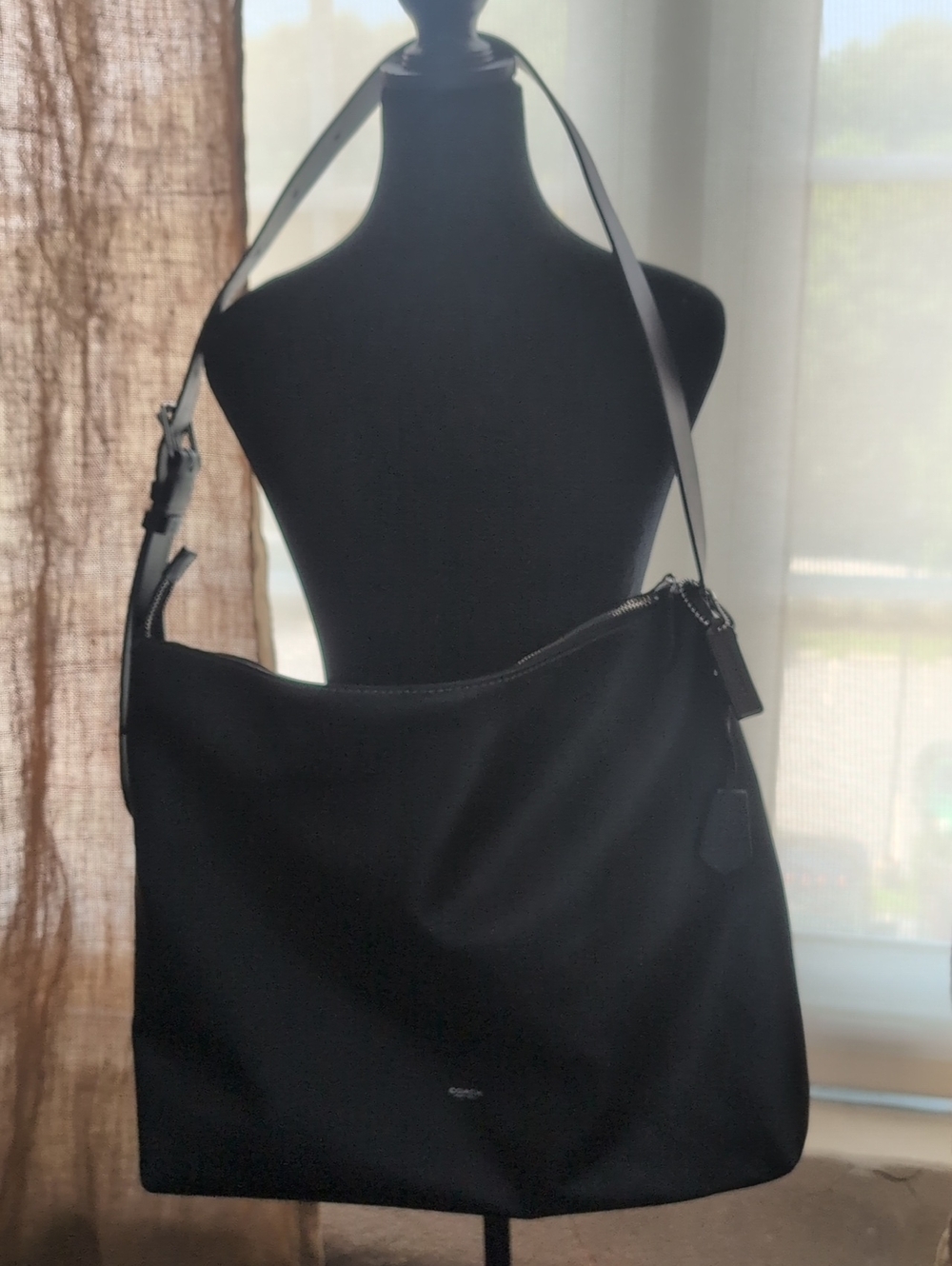 Coach  Mott Messenger Bag In Black